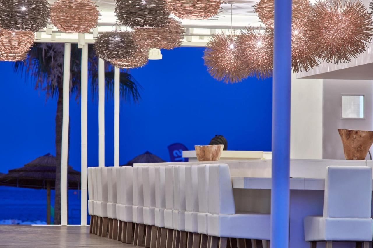 So White Beach Resort 아이아 나파 외부 사진